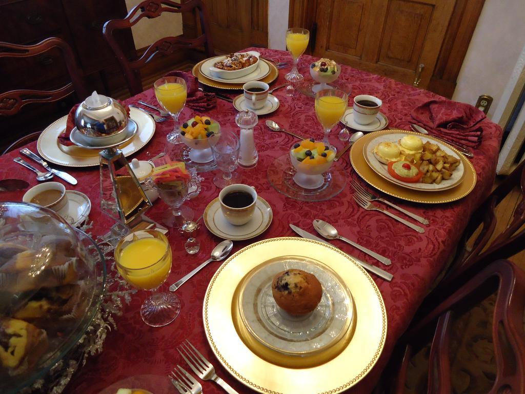 Absolute Elegance Bed & Breakfast