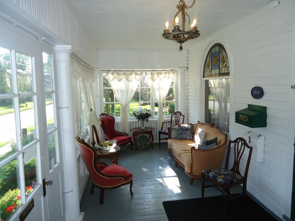 Absolute Elegance Bed & Breakfast Niagara Falls