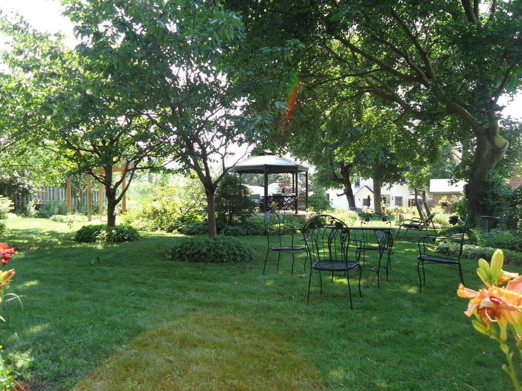 Absolute Elegance Bed & Breakfast Niagara Falls