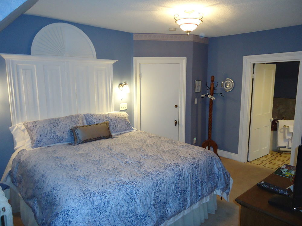 Absolute Elegance 3* Niagara Falls